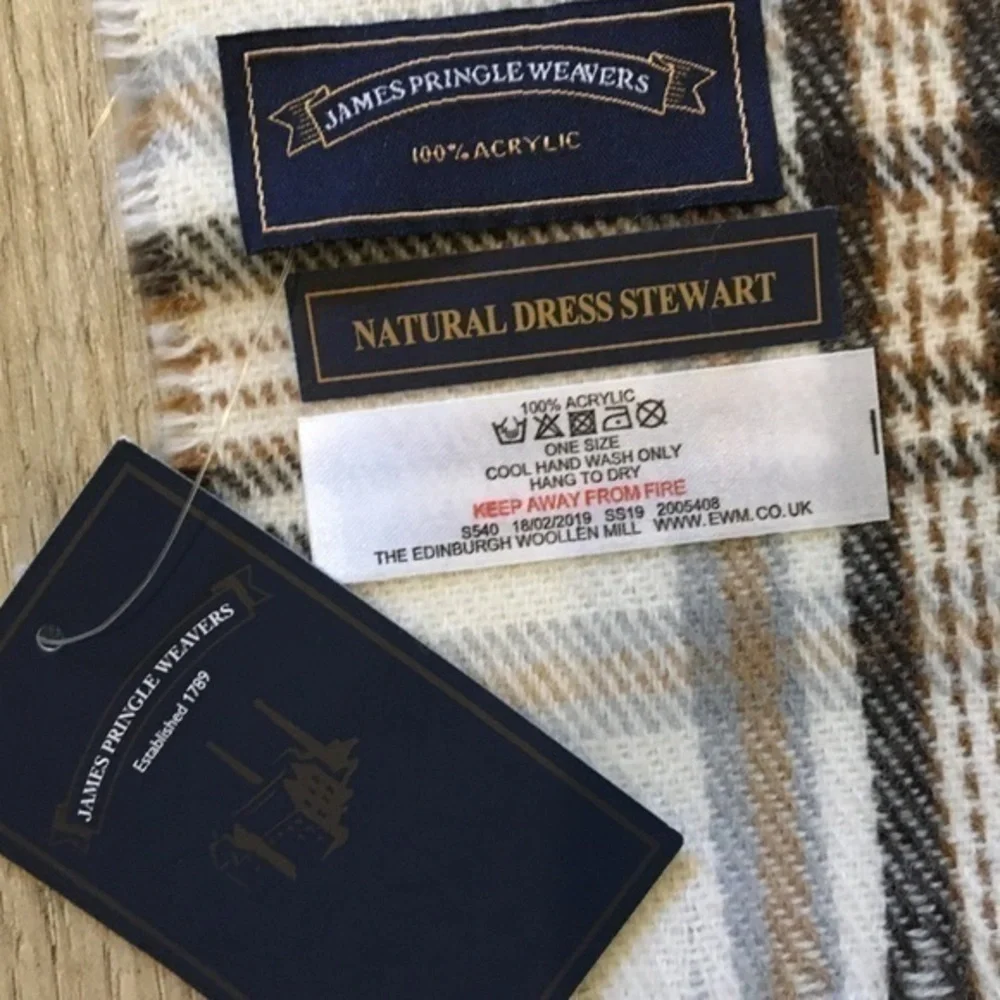 NWT James Pringle Weavers Cream/Tan Scarf